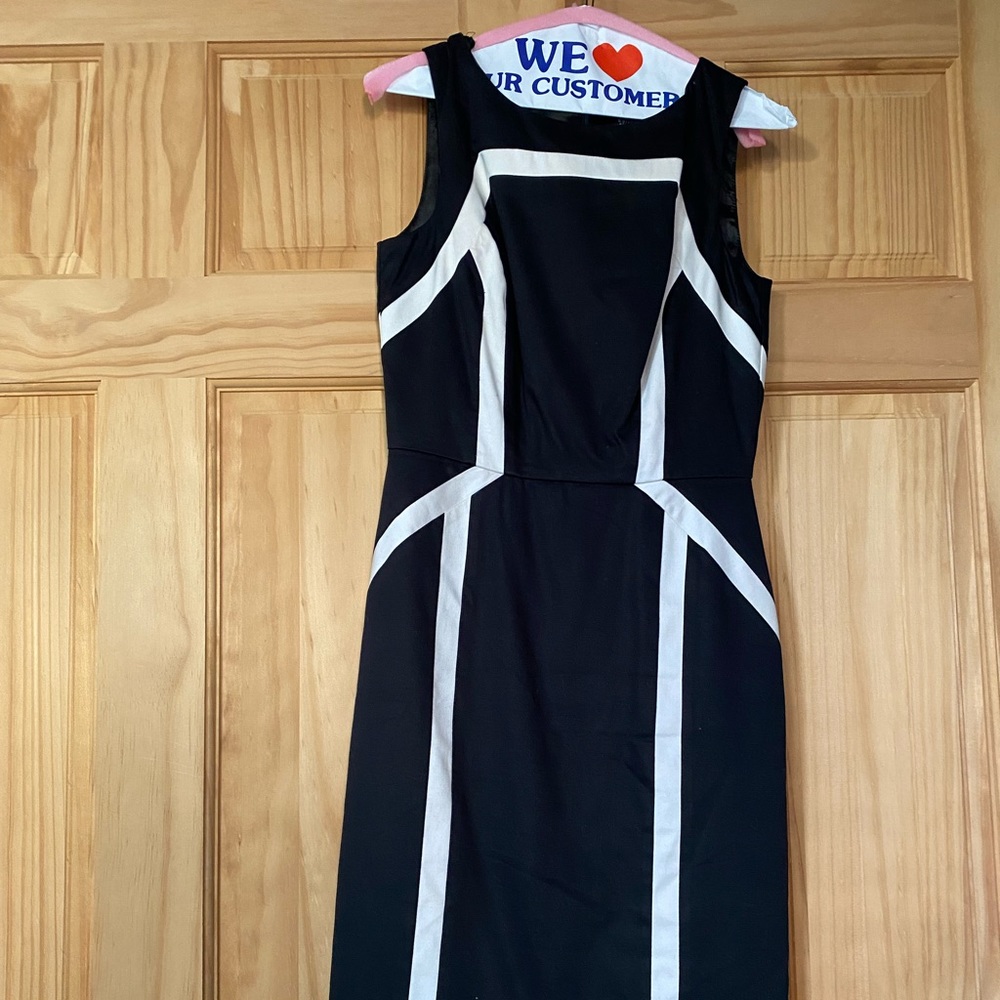 White House Black Market Black and White Sheath Work Dress
